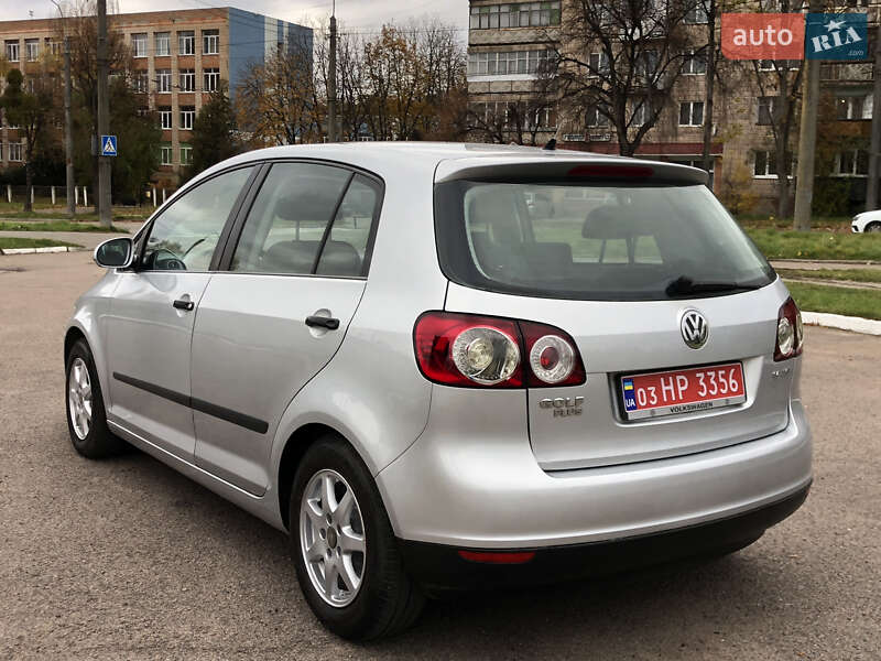 Хэтчбек Volkswagen Golf Plus 2006 в Ровно
