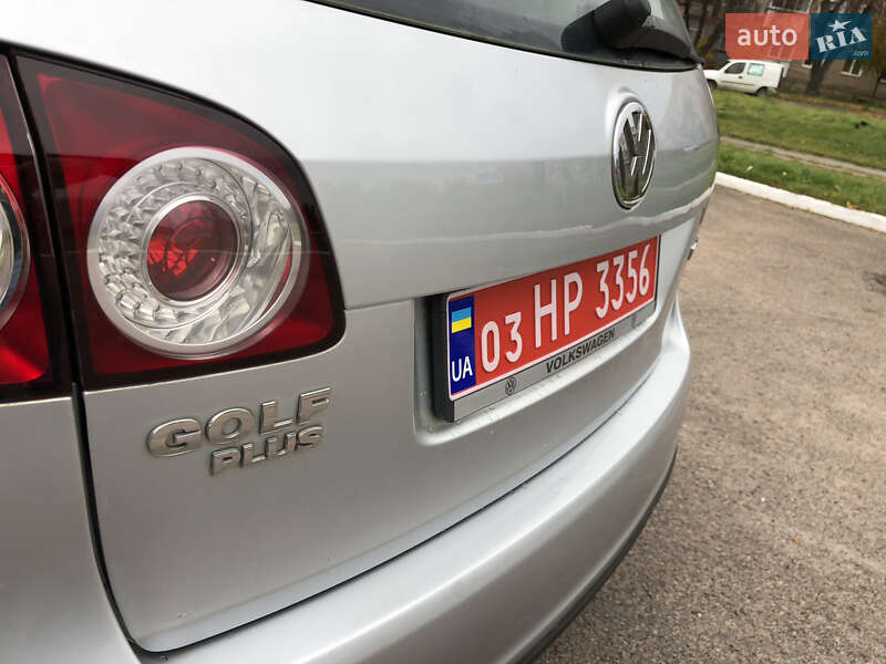 Хэтчбек Volkswagen Golf Plus 2006 в Ровно