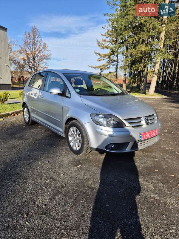 Хэтчбек Volkswagen Golf Plus 2005 в Киверцах