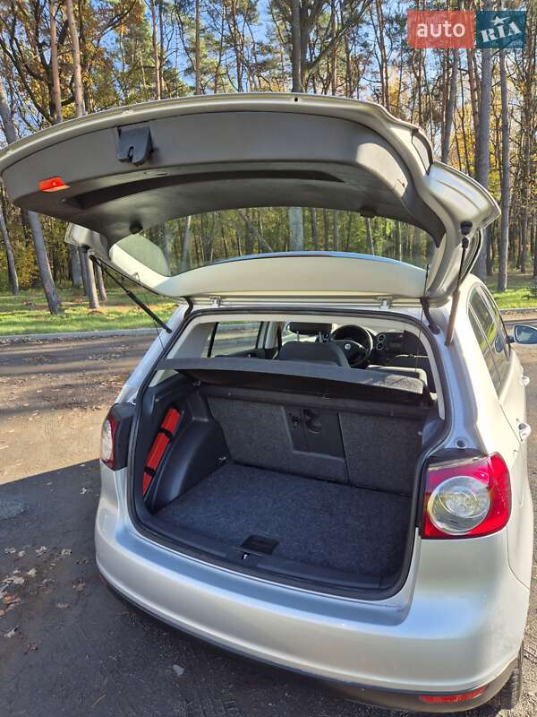 Хэтчбек Volkswagen Golf Plus 2005 в Киверцах