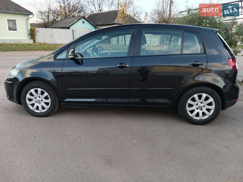 Хэтчбек Volkswagen Golf Plus 2009 в Прилуках
