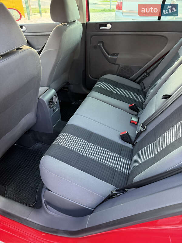 Хетчбек Volkswagen Golf Plus 2007 в Чернігові