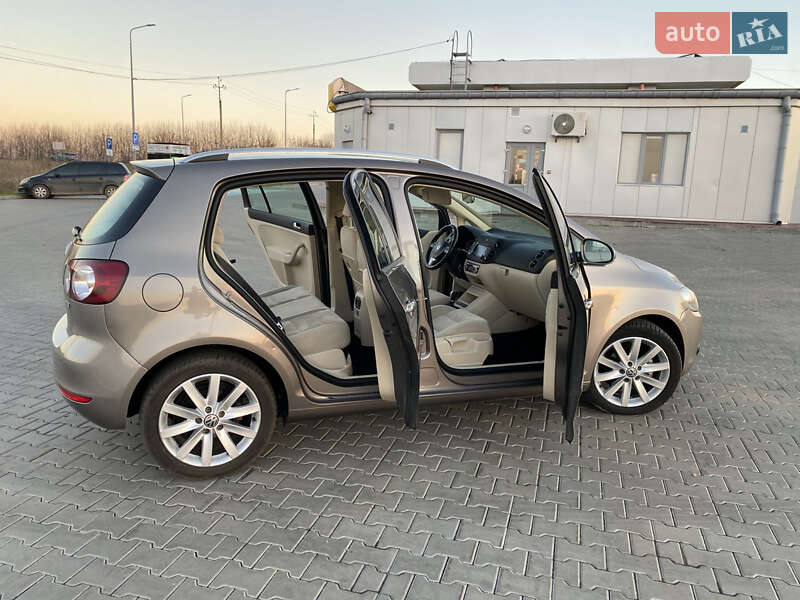 Хэтчбек Volkswagen Golf Plus 2010 в Луцке фото 4 Хэтчбек Volkswagen Golf Plus 2010 в Луцке