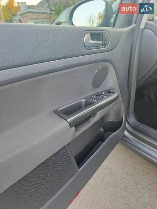 Хэтчбек Volkswagen Golf Plus 2006 в Луцке фото 28 Хэтчбек Volkswagen Golf Plus 2006 в Луцке