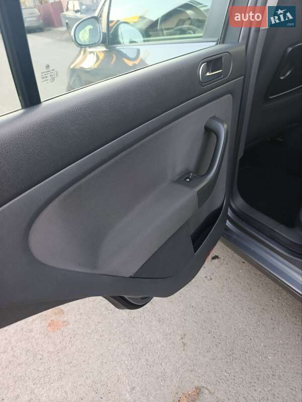 Хэтчбек Volkswagen Golf Plus 2006 в Луцке фото 38 Хэтчбек Volkswagen Golf Plus 2006 в Луцке