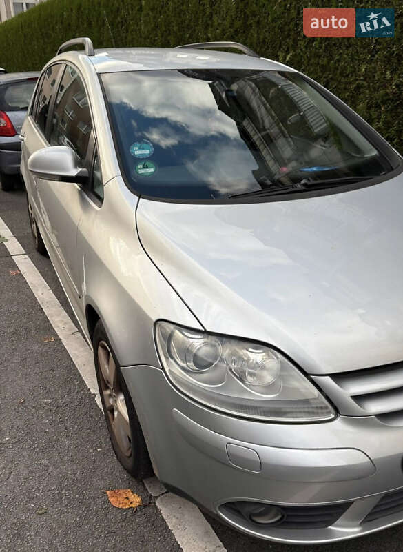 Хэтчбек Volkswagen Golf Plus 2008 в Луцке фото 2 Хэтчбек Volkswagen Golf Plus 2008 в Луцке