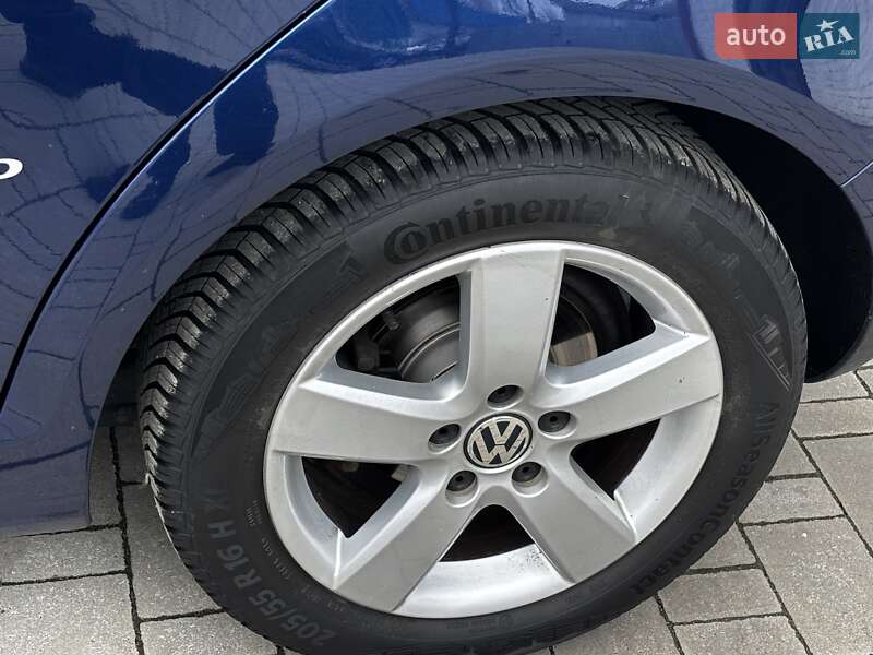 Хэтчбек Volkswagen Golf Plus 2009 в Красилове
