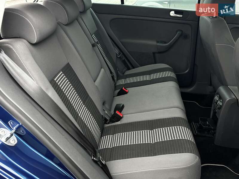 Хэтчбек Volkswagen Golf Plus 2009 в Красилове