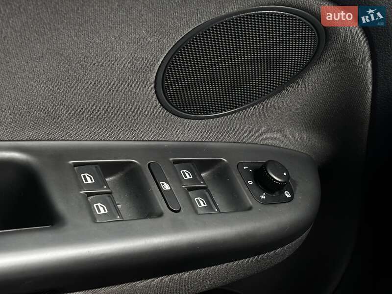 Хэтчбек Volkswagen Golf Plus 2009 в Красилове