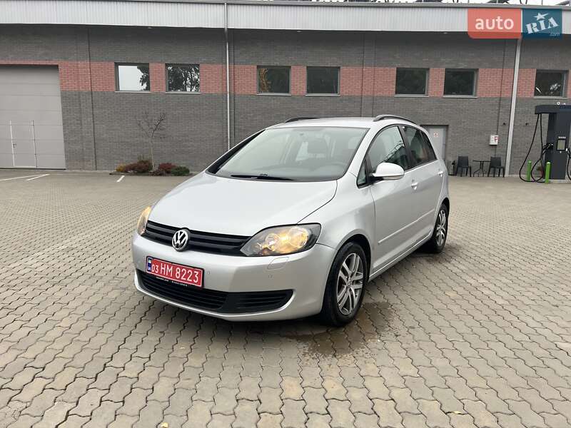 Хэтчбек Volkswagen Golf Plus 2010 в Костополе фото Хэтчбек Volkswagen Golf Plus 2010 в Костополе