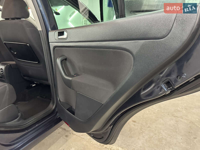 Хетчбек Volkswagen Golf Plus 2011 в Кременці