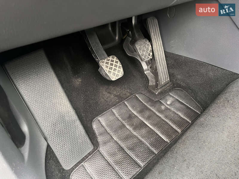 Хэтчбек Volkswagen Golf Plus 2007 в Звягеле фото 27 Хэтчбек Volkswagen Golf Plus 2007 в Звягеле