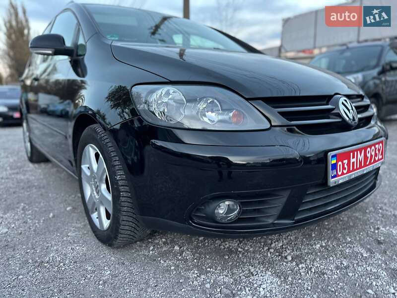 Хэтчбек Volkswagen Golf Plus 2008 в Каменском