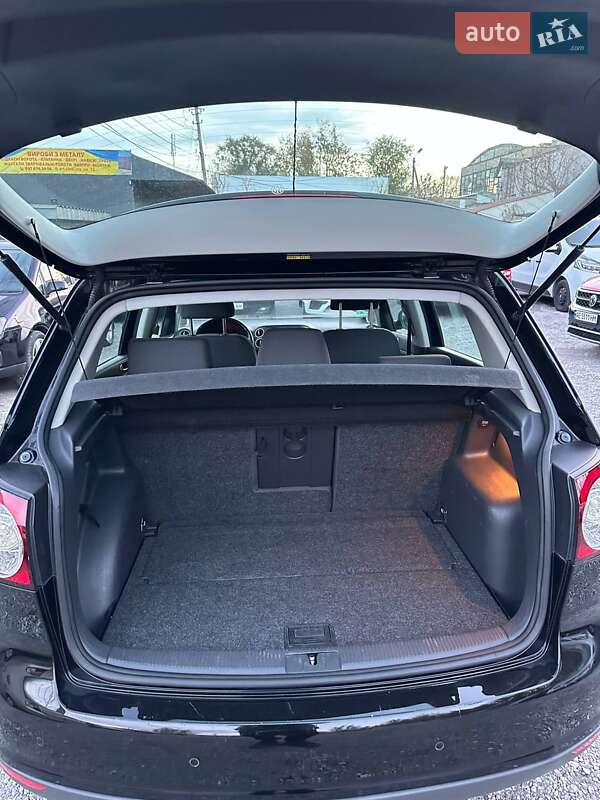 Хэтчбек Volkswagen Golf Plus 2008 в Каменском