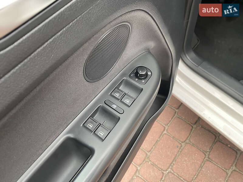 Хетчбек Volkswagen Golf Plus 2011 в Хмельницькому