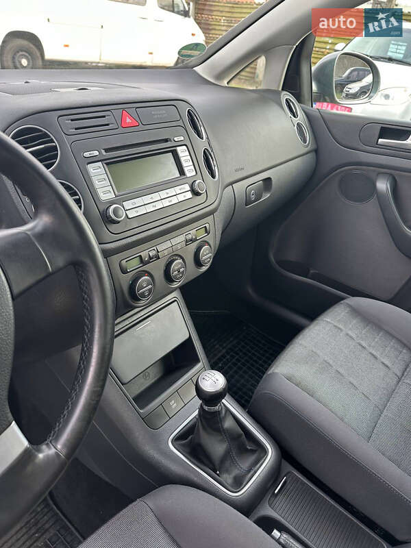 Хетчбек Volkswagen Golf Plus 2007 в Чернівцях фото 14 Хетчбек Volkswagen Golf Plus 2007 в Чернівцях