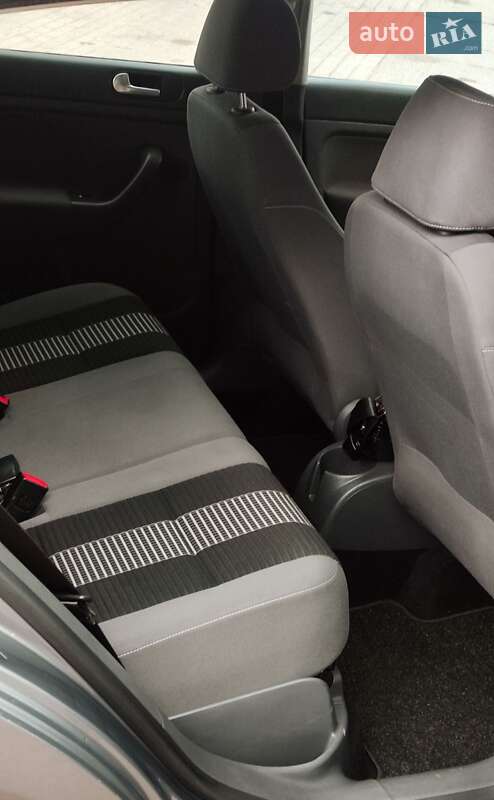 Хэтчбек Volkswagen Golf Plus 2009 в Полтаве фото 15 Хэтчбек Volkswagen Golf Plus 2009 в Полтаве