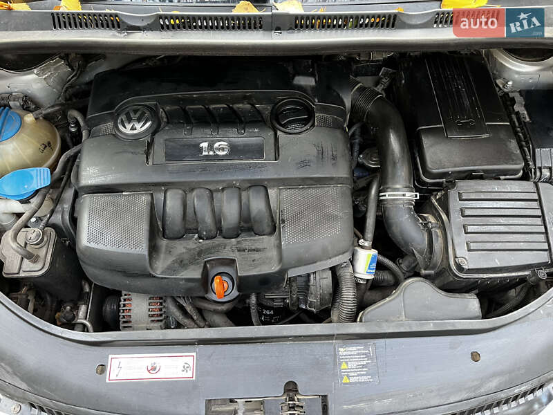 Хэтчбек Volkswagen Golf Plus 2006 в Лебедине