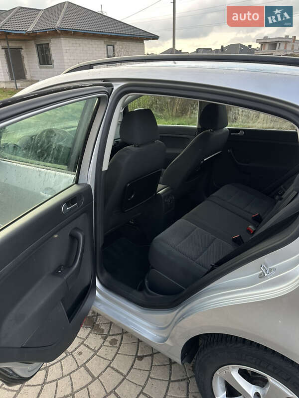 Хетчбек Volkswagen Golf Plus 2009 в Луцьку фото 11 Хетчбек Volkswagen Golf Plus 2009 в Луцьку