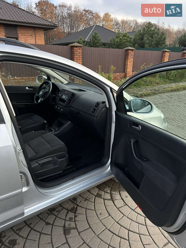 Хетчбек Volkswagen Golf Plus 2009 в Луцьку фото 13 Хетчбек Volkswagen Golf Plus 2009 в Луцьку