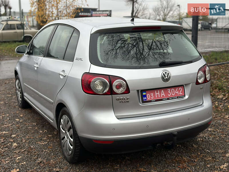 Хэтчбек Volkswagen Golf Plus 2006 в Виннице