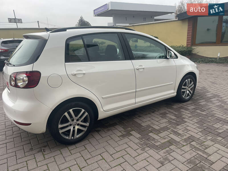 Хэтчбек Volkswagen Golf Plus 2010 в Виноградове