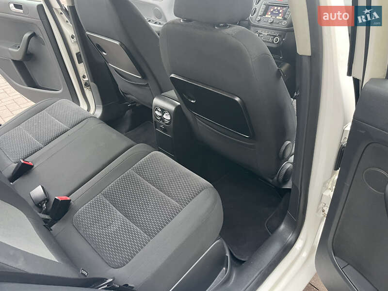 Хэтчбек Volkswagen Golf Plus 2010 в Виноградове