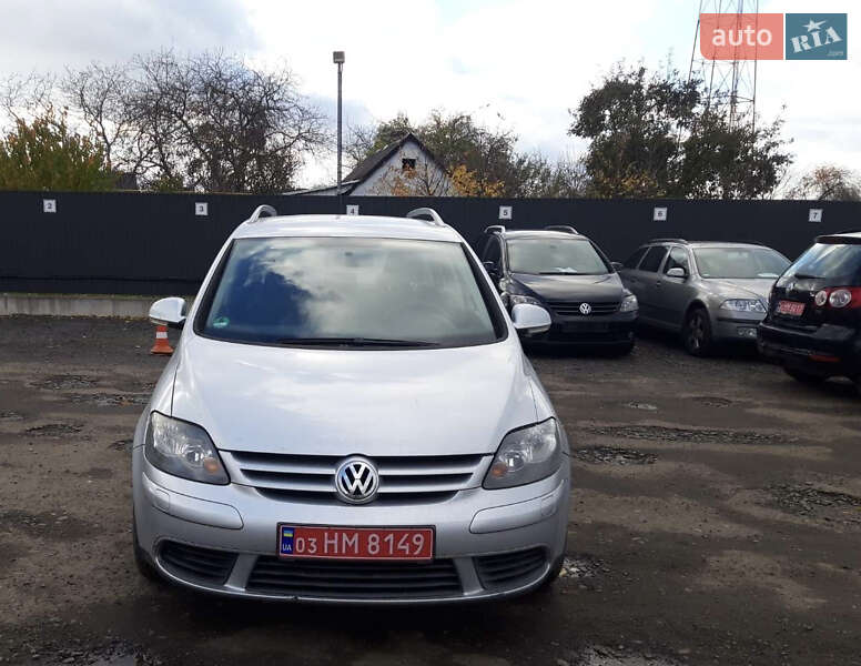 Хэтчбек Volkswagen Golf Plus 2008 в Луцке