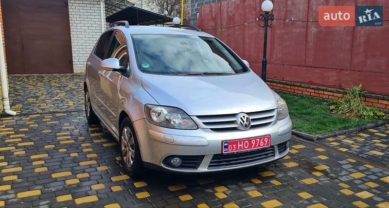 Хэтчбек Volkswagen Golf Plus 2008 в Черкассах