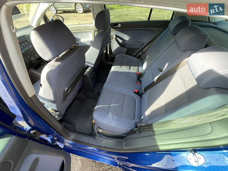 Хэтчбек Volkswagen Golf Plus 2005 в Коломые фото 17 Хэтчбек Volkswagen Golf Plus 2005 в Коломые