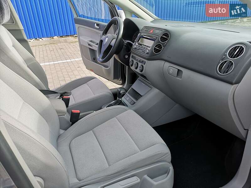 Хэтчбек Volkswagen Golf Plus 2008 в Калуше