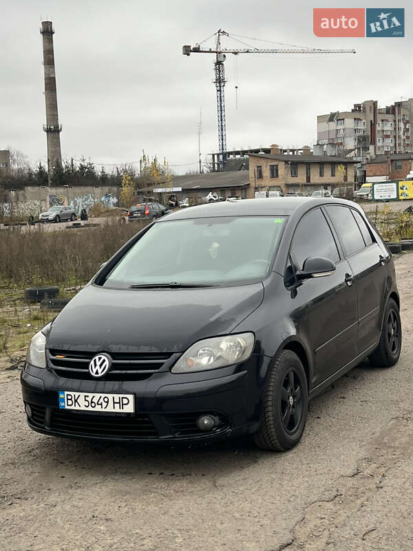 Хетчбек Volkswagen Golf Plus 2005 в Рівному