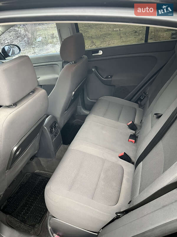 Хетчбек Volkswagen Golf Plus 2005 в Рівному