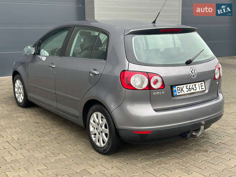 Хэтчбек Volkswagen Golf Plus 2006 в Сарнах