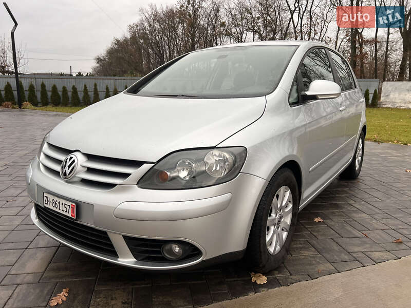 Хетчбек Volkswagen Golf Plus 2009 в Луцьку фото 3 Хетчбек Volkswagen Golf Plus 2009 в Луцьку