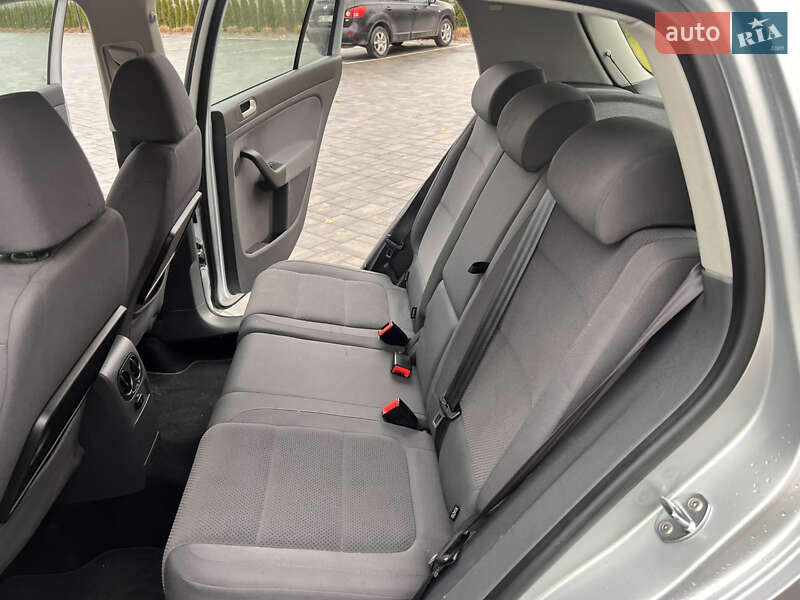 Хетчбек Volkswagen Golf Plus 2009 в Луцьку фото 11 Хетчбек Volkswagen Golf Plus 2009 в Луцьку