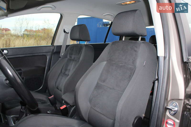 Хэтчбек Volkswagen Golf Plus 2010 в Дрогобыче