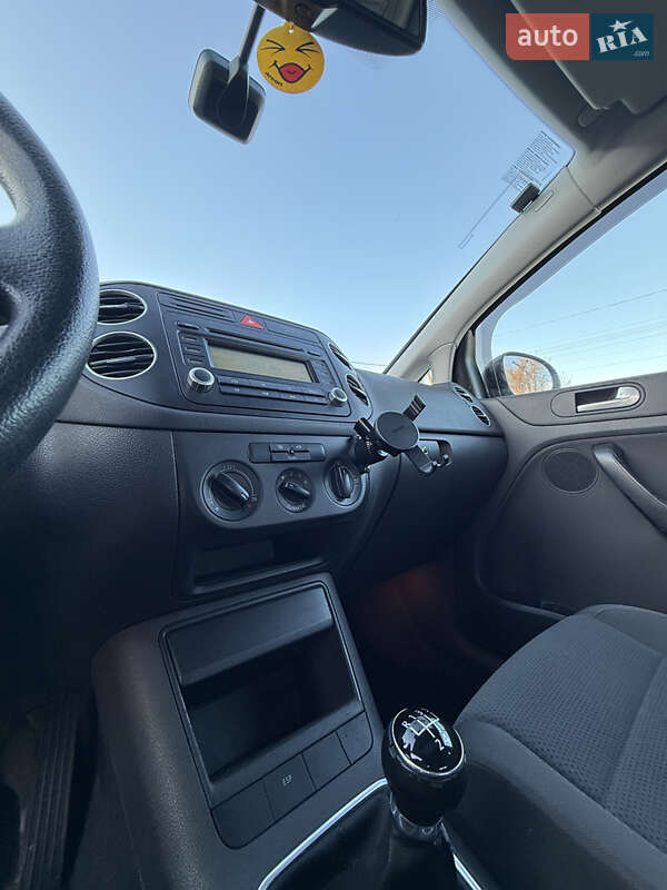 Хэтчбек Volkswagen Golf Plus 2006 в Лубнах