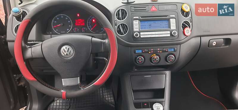 Хэтчбек Volkswagen Golf Plus 2006 в Киеве