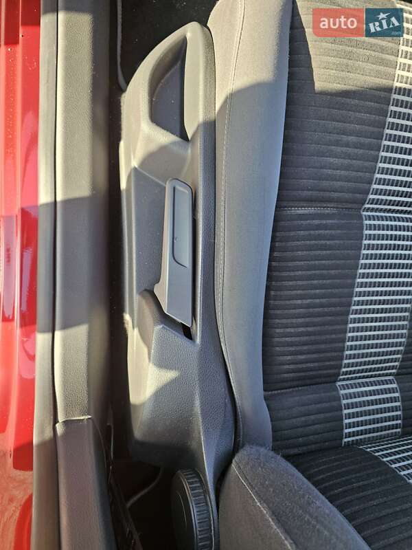 Хэтчбек Volkswagen Golf Plus 2009 в Полтаве фото 6 Хэтчбек Volkswagen Golf Plus 2009 в Полтаве