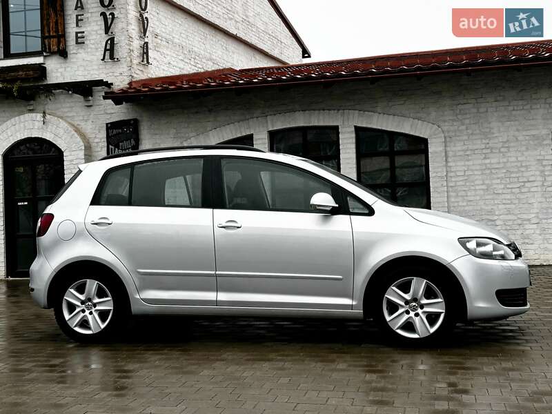 Хэтчбек Volkswagen Golf Plus 2010 в Красилове
