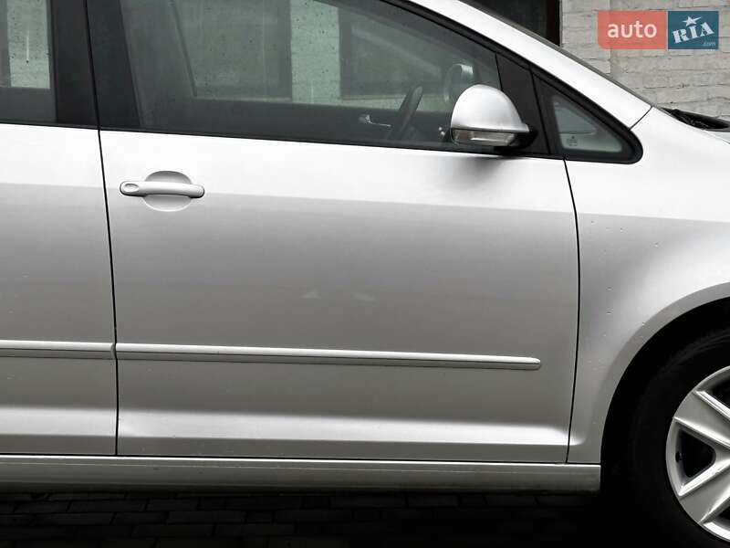 Хэтчбек Volkswagen Golf Plus 2010 в Красилове