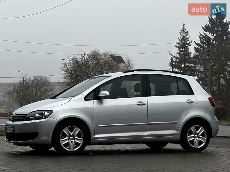Хэтчбек Volkswagen Golf Plus 2010 в Красилове
