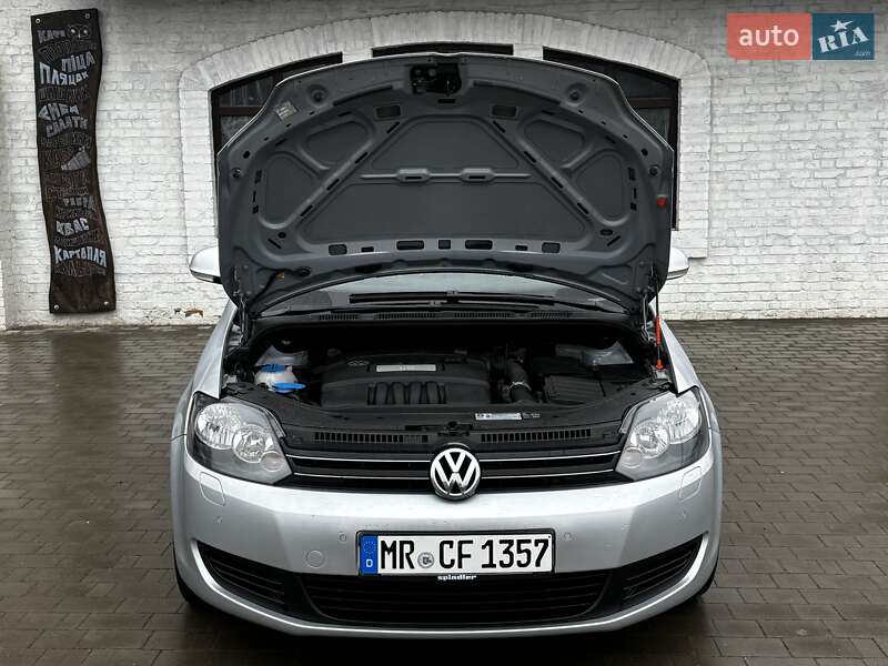 Хэтчбек Volkswagen Golf Plus 2010 в Красилове