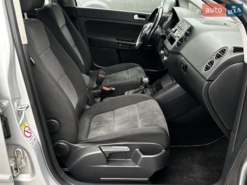 Хэтчбек Volkswagen Golf Plus 2010 в Красилове