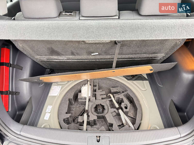 Хэтчбек Volkswagen Golf Plus 2008 в Сваляве