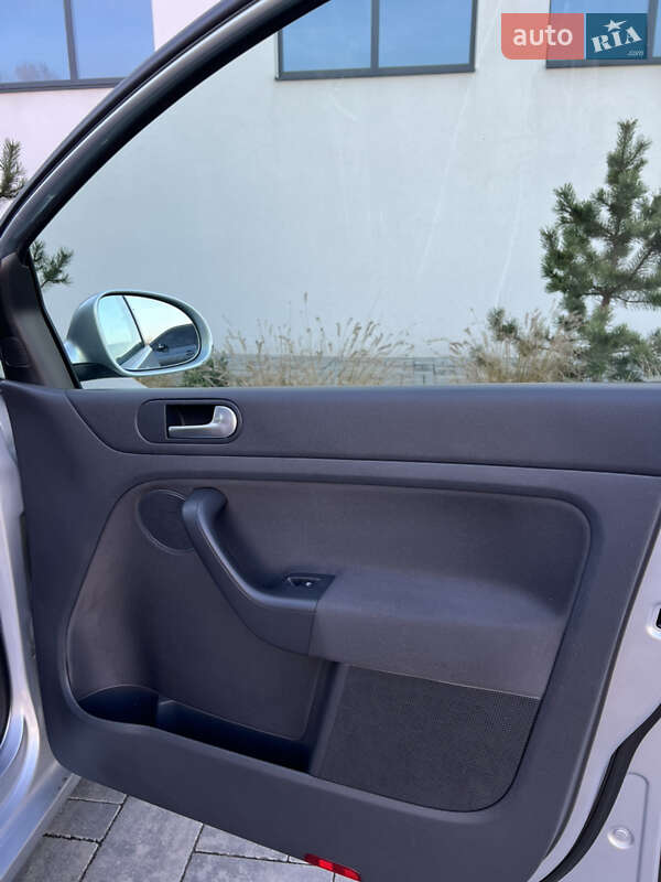 Хэтчбек Volkswagen Golf Plus 2008 в Луцке