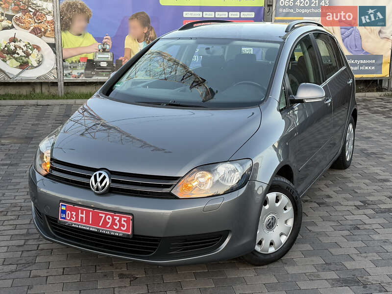 Хэтчбек Volkswagen Golf Plus 2010 в Лубнах
