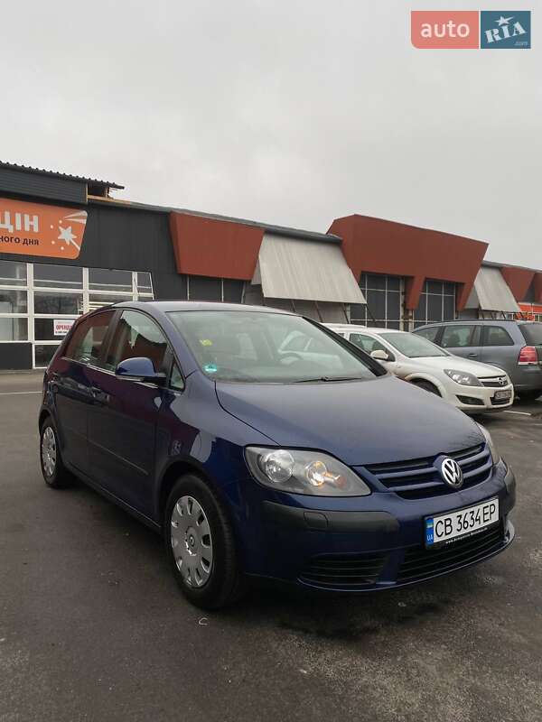 Хэтчбек Volkswagen Golf Plus 2005 в Чернигове