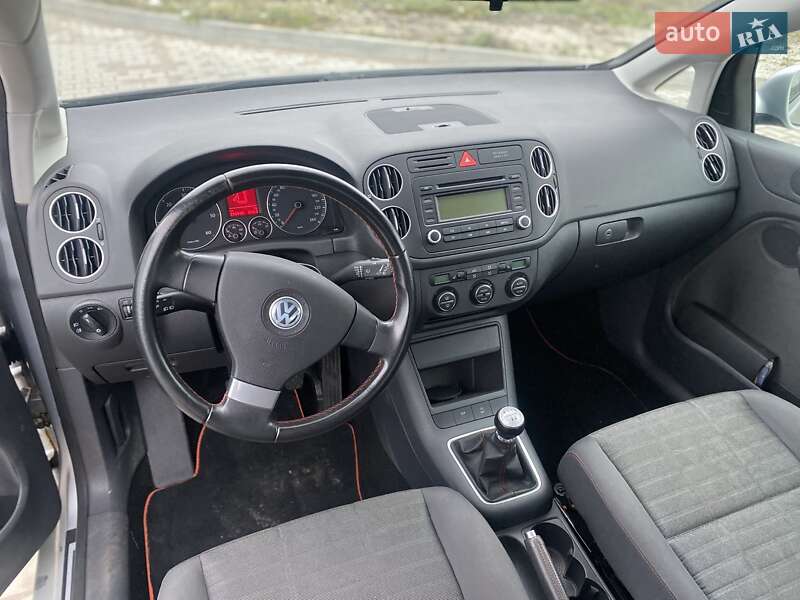 Хэтчбек Volkswagen Golf Plus 2006 в Львове